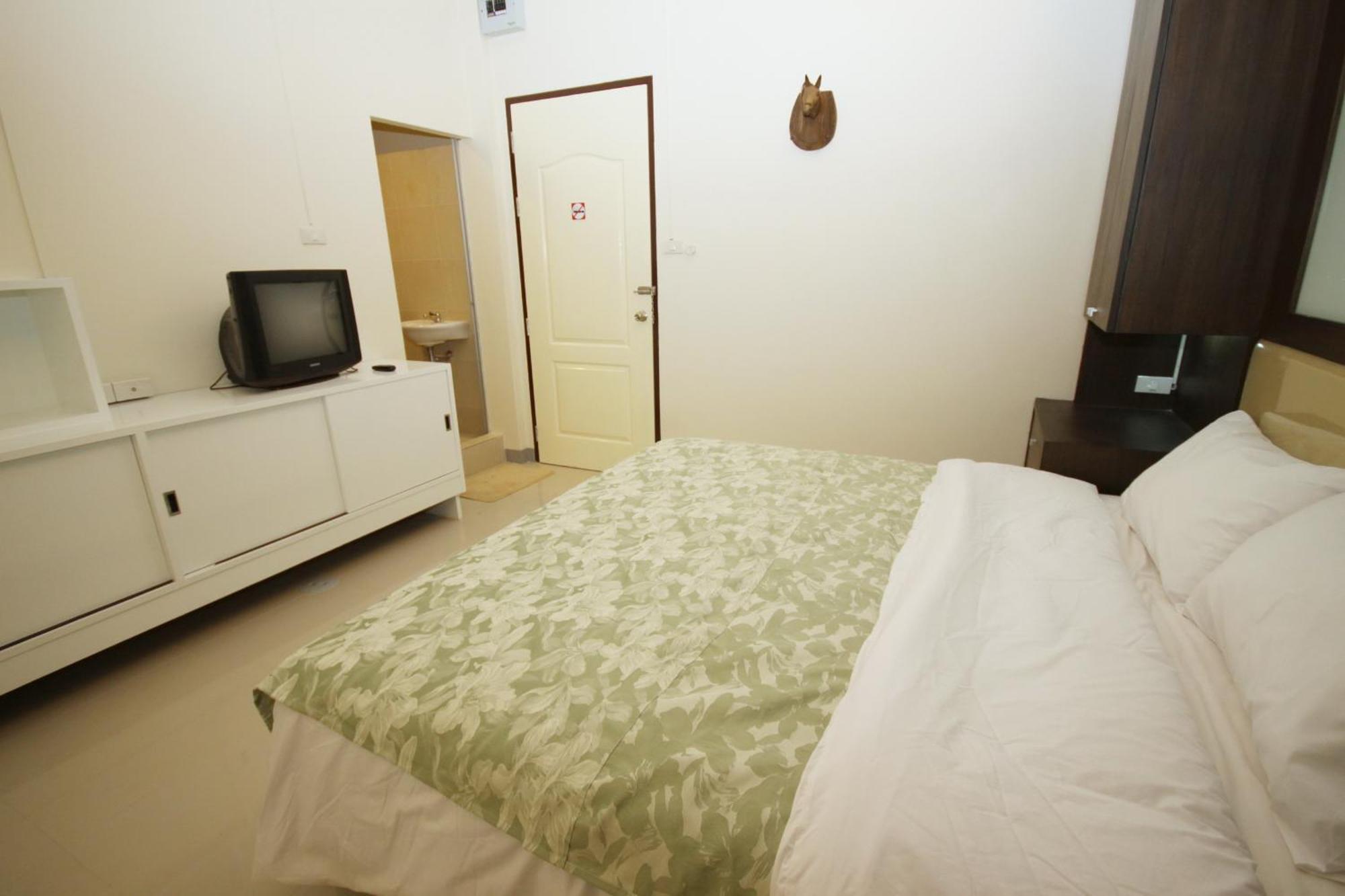 Khách sạn Nine Place Sukhumvit 40 3*