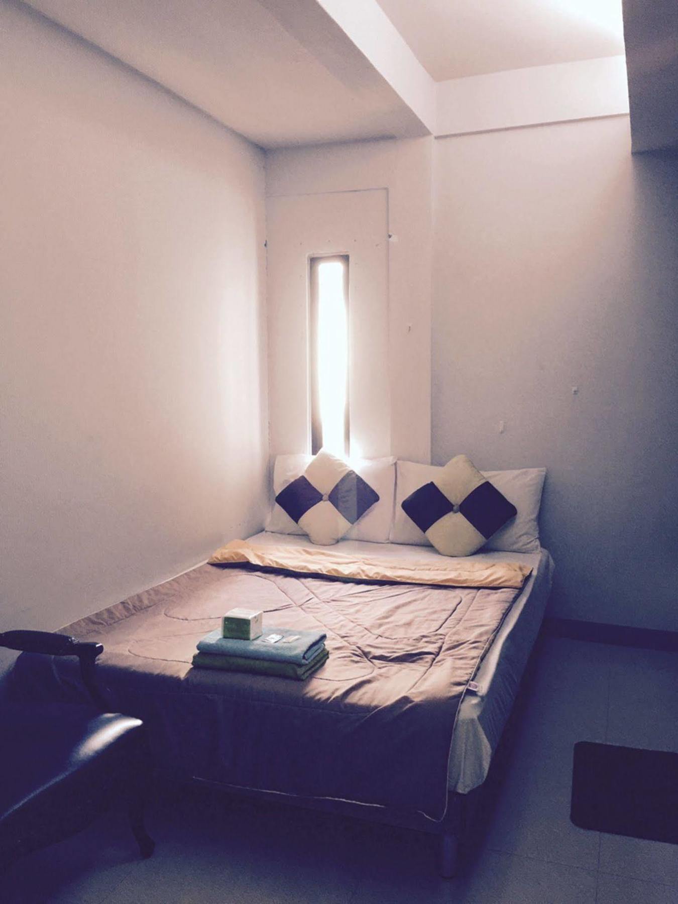Khách sạn Nine Place Sukhumvit 40 3*